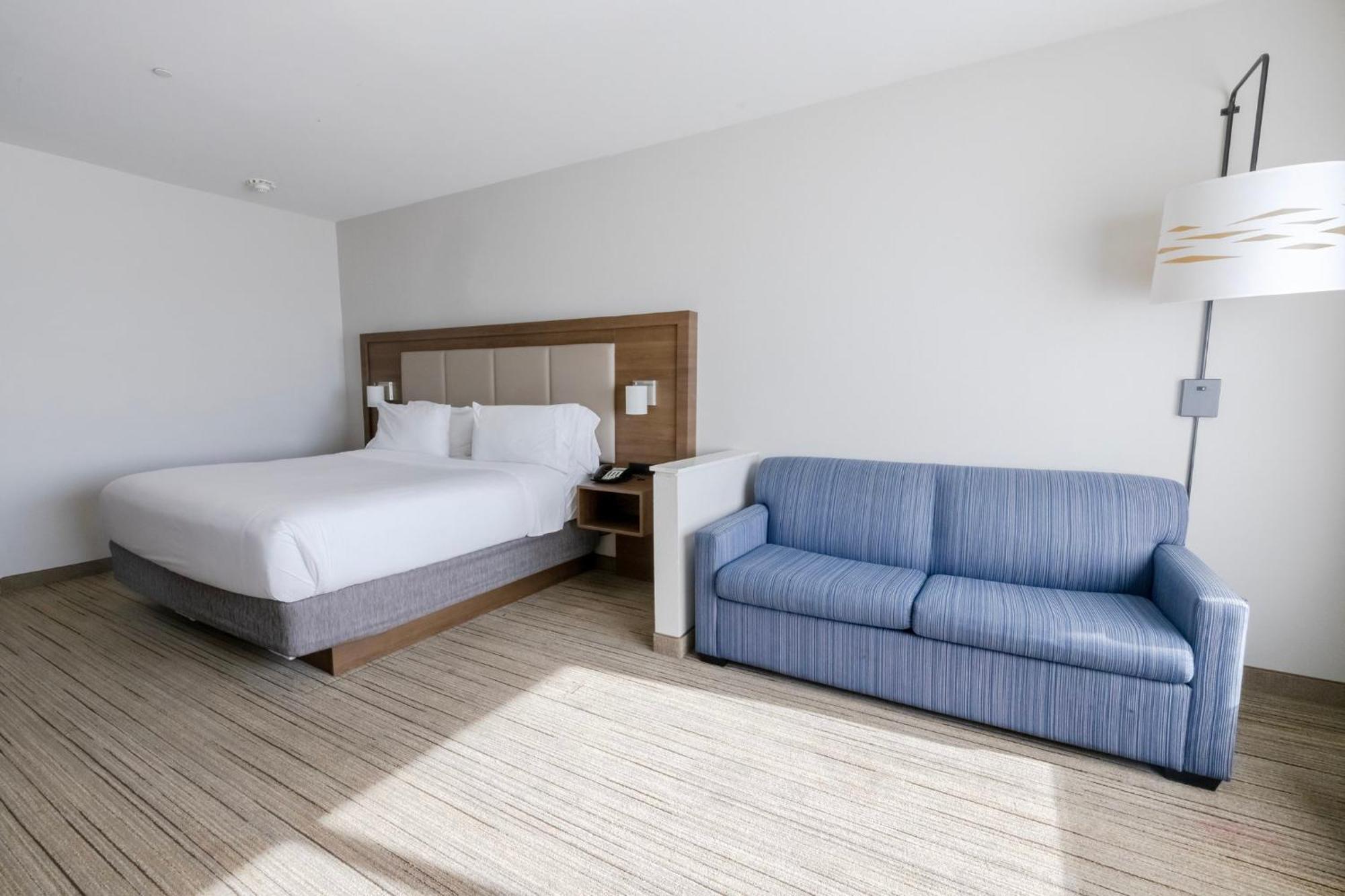 Holiday Inn Express & Suites Dallas Ne Arboretum Garland Exterior foto